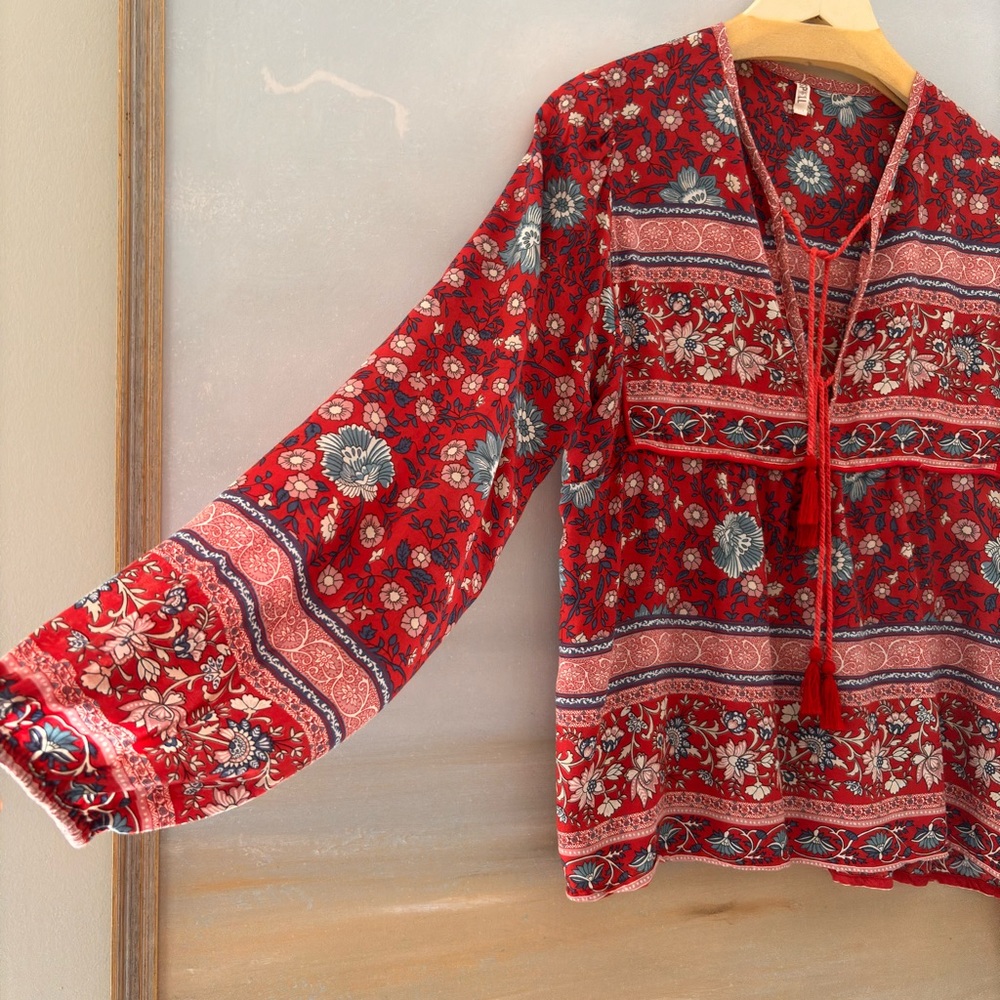 Spell the Gypsy Red and Blue Floral Folk Town Blouse- M